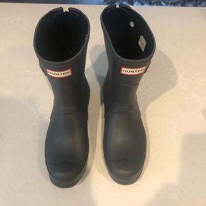 Hunter short back zip boots